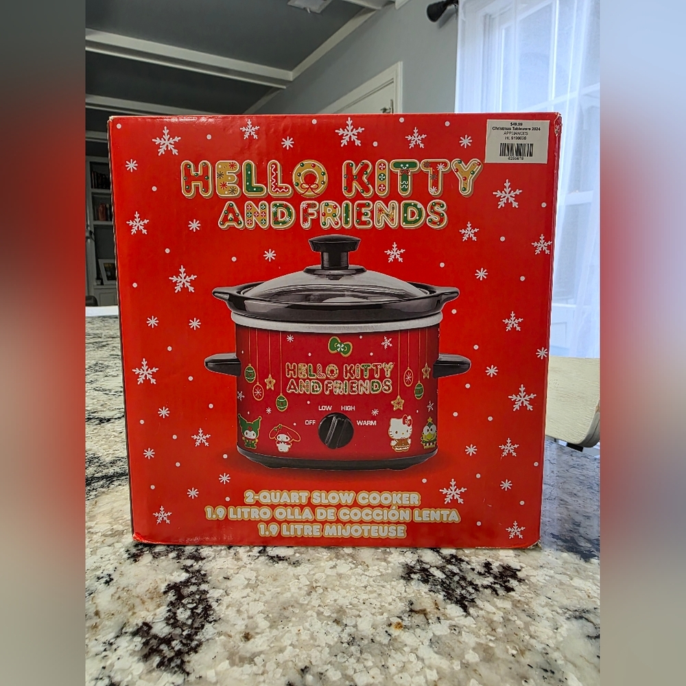 Hello Kitty and Friends Christmas Edition Slow Cooker. NEW!